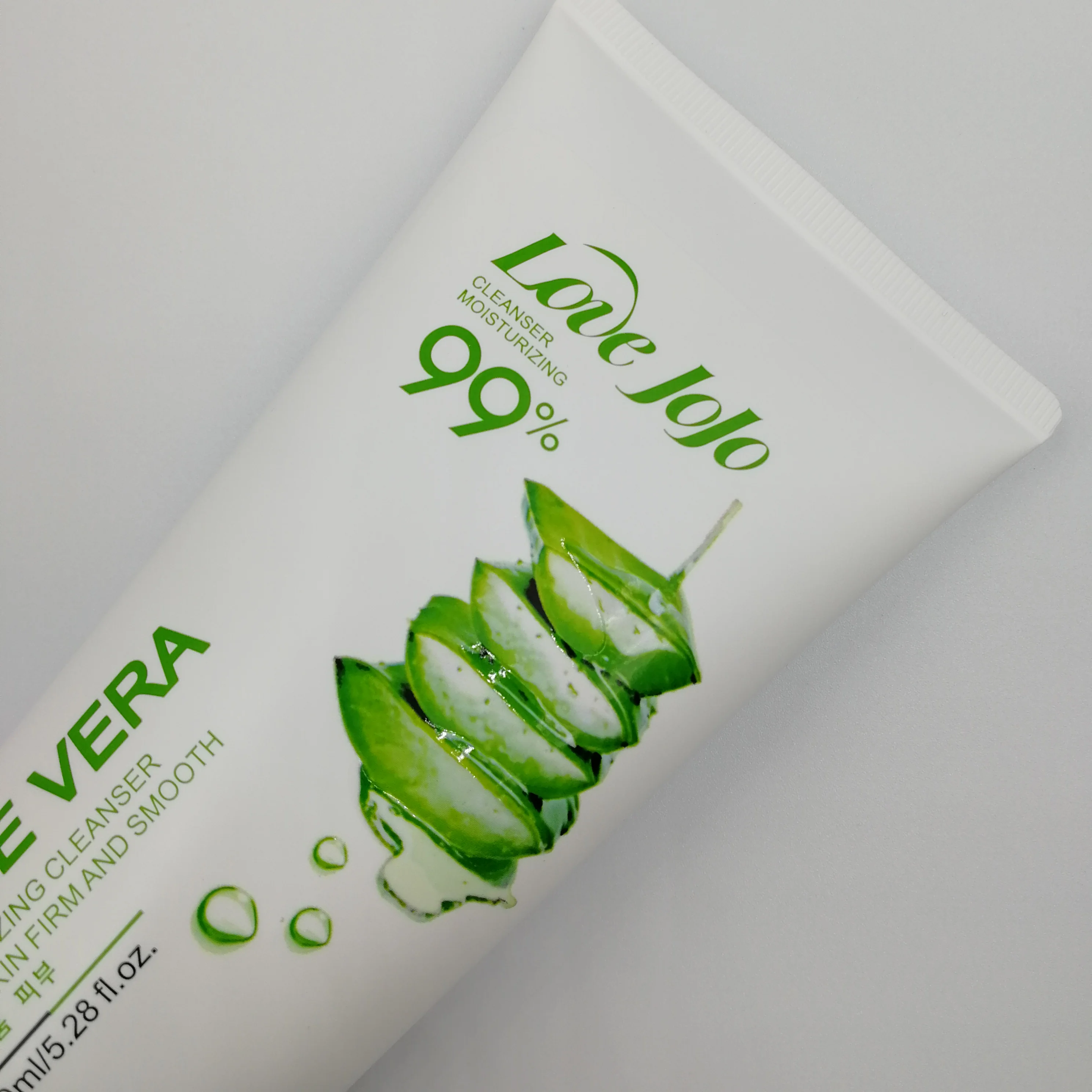 
40g-150g high quality cosmetic packaging soft tube PE squeeze tube wooden screw cap for skin care facial cleanser 