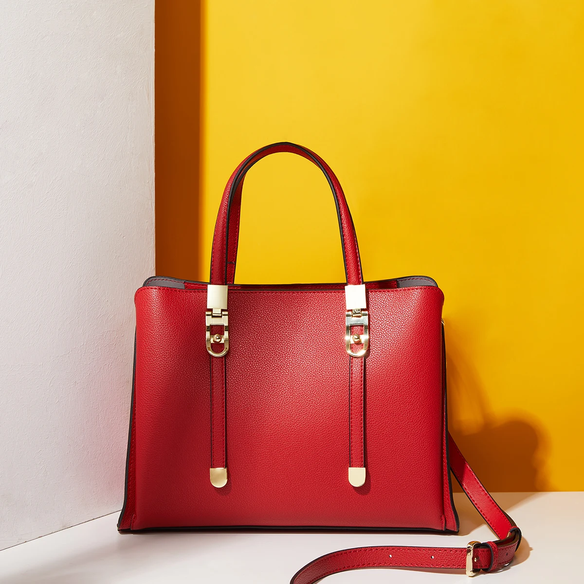 2022 High Capacity Hand Bags Private Label Bags Red Color Women Shoulder Handbags Ladies Genuine Leather Cross body Tote