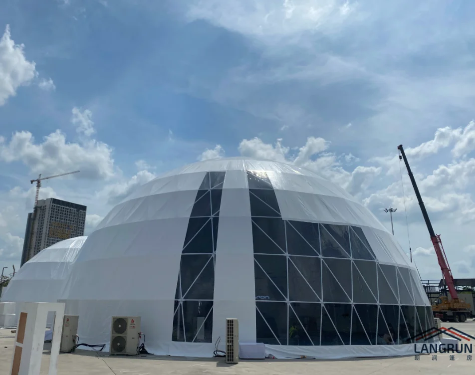Langrun Wholesale Luxury Comfort Waterproof Hemispherical Dome Tent Steel Tube Prefabricated Geodesic Glamping Dome Yurt Tents