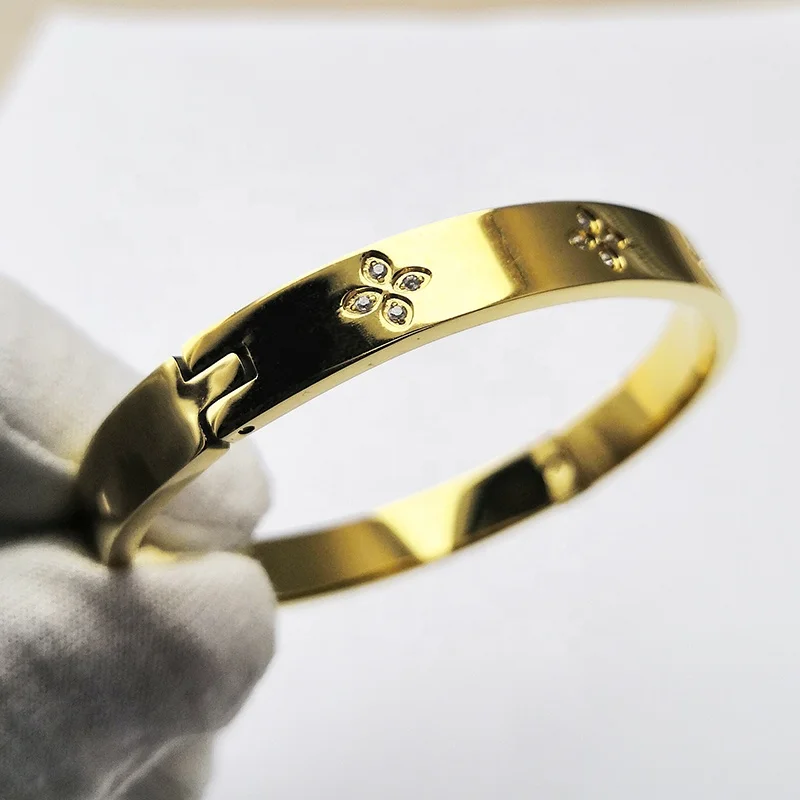 Latest 18K Gold Plated Stainless Steel Jewelry Four Leaf Clover Zircon Bangle For Women Gifts Accessories Bracelet B222317