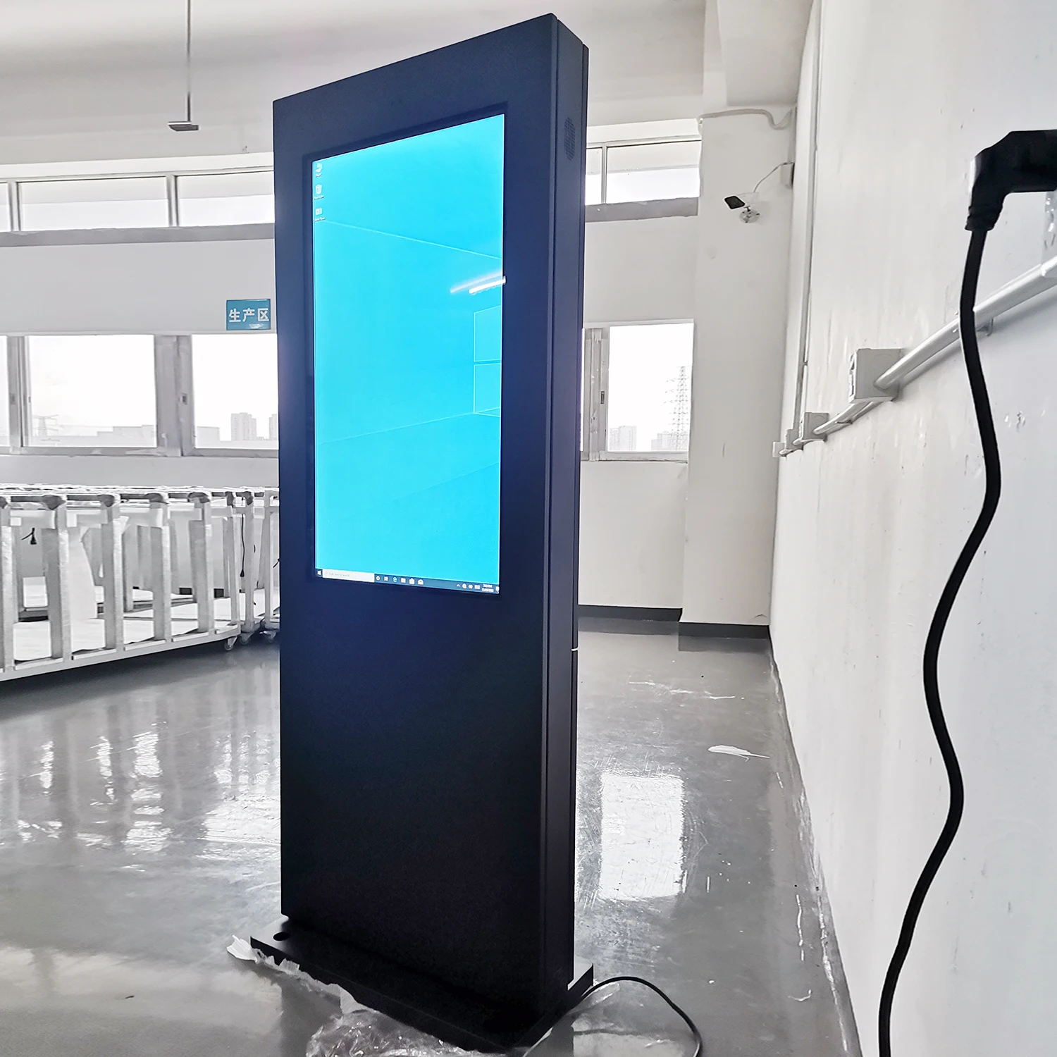 Aiyos 2500nits Brightness waterproof outdoor media digital signage kiosk outdoor lcd display advertising screen