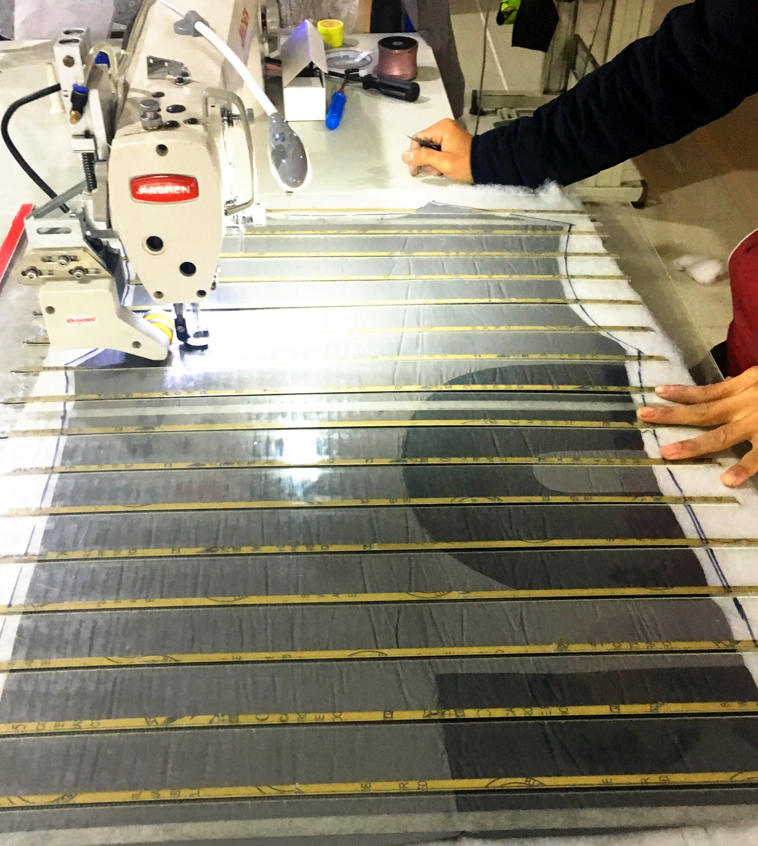 Winter Lightweight Insulated Down Gilet Vest Bodywarmer Down Vest Workwear Gilet Manufacturer