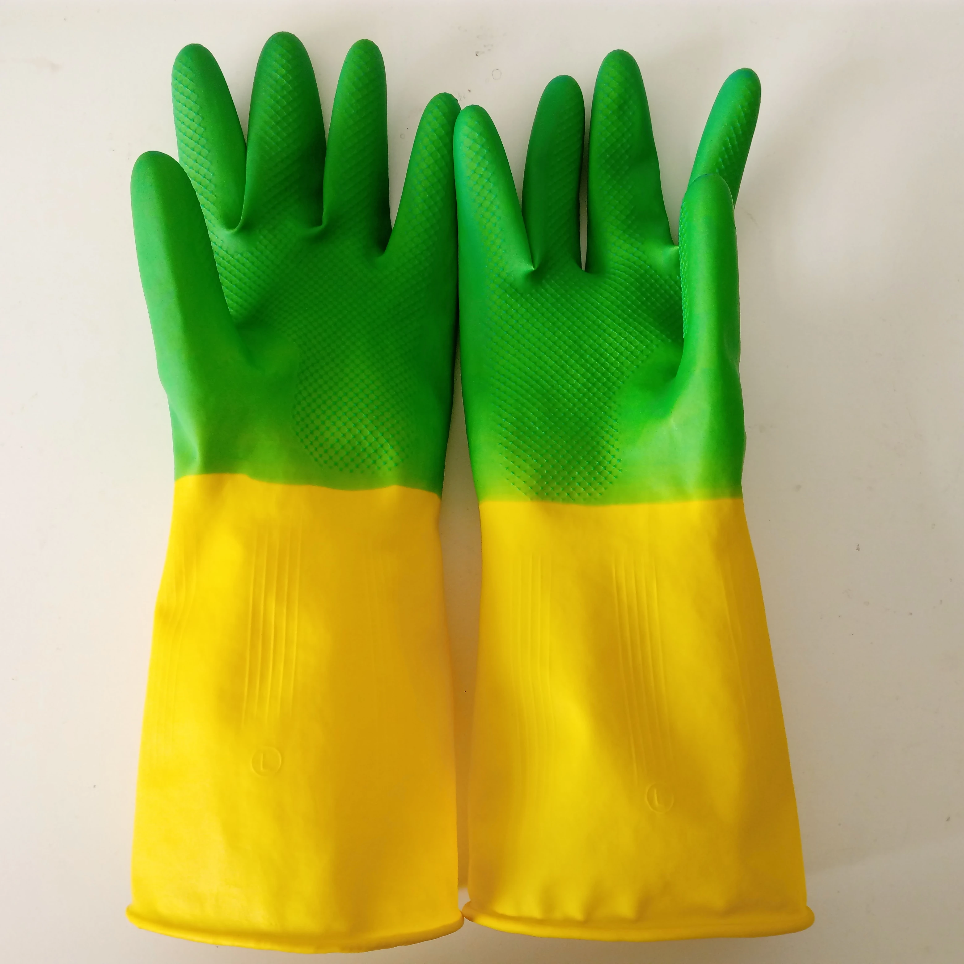 Green and yellow bi-color gloves household cleaning rubber gloves