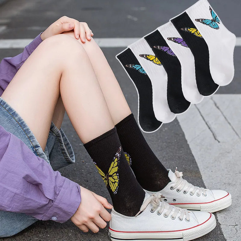 
Women Socks Cute Colored Butterfly Pattern Girls Mid Calf Crew Socks Street Hip-hop Skateboard Sport Sock for Couples 