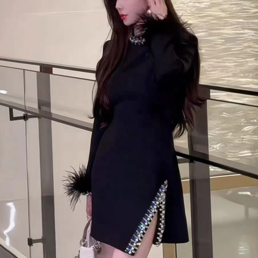 Black Party Dress Dingdiamond Dress 2023 Autumn New Slim Fit Split Short Feather Decorative Skirt