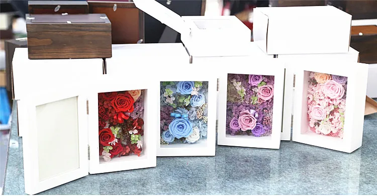 
Photo frame with preserved roses wood photo frame home decorative dried flower in wooden frame 