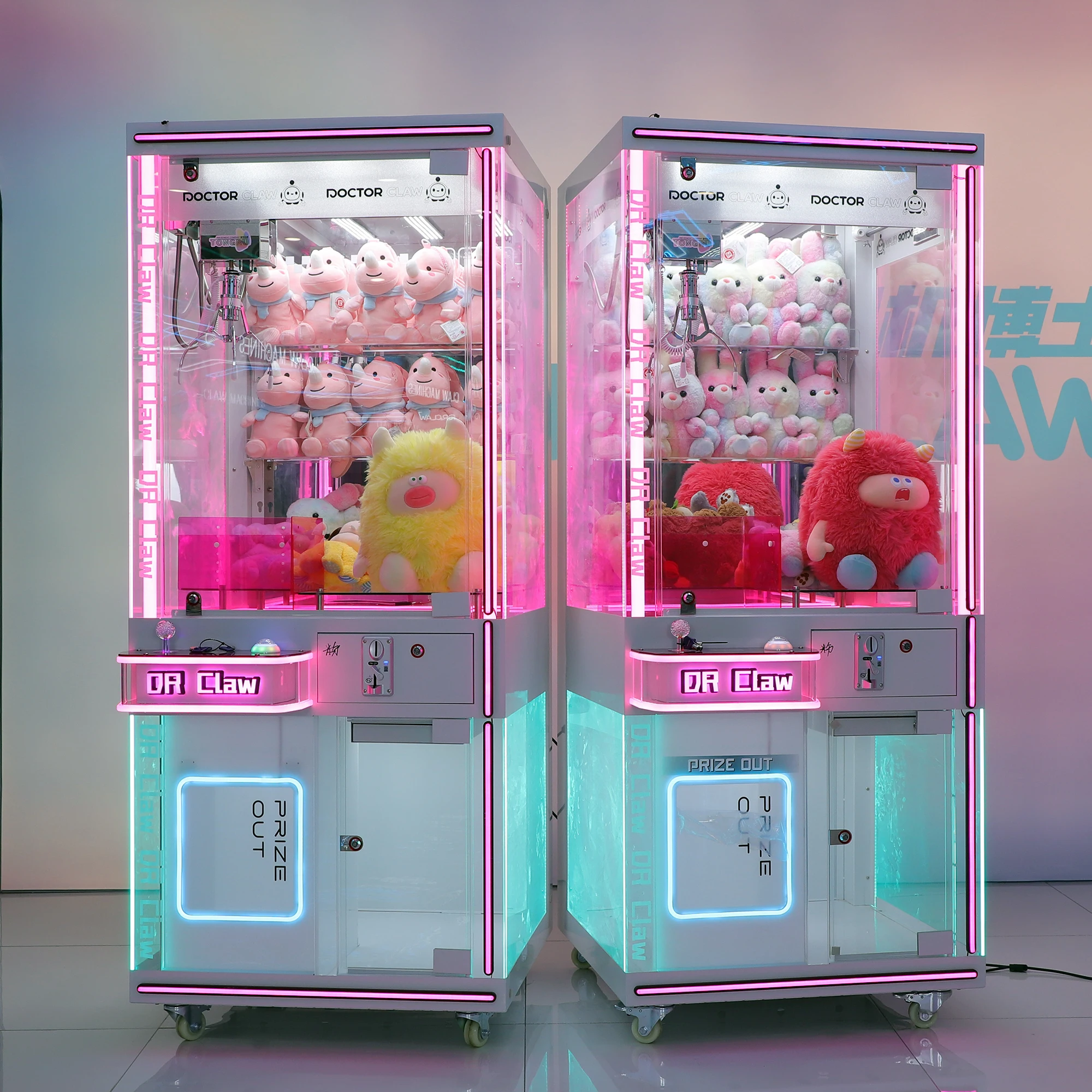 transparent pink claw machine toys for sale Indoor Transparent Tide House Small Toy Mini Crane Claw Machine with Bill Acceptor