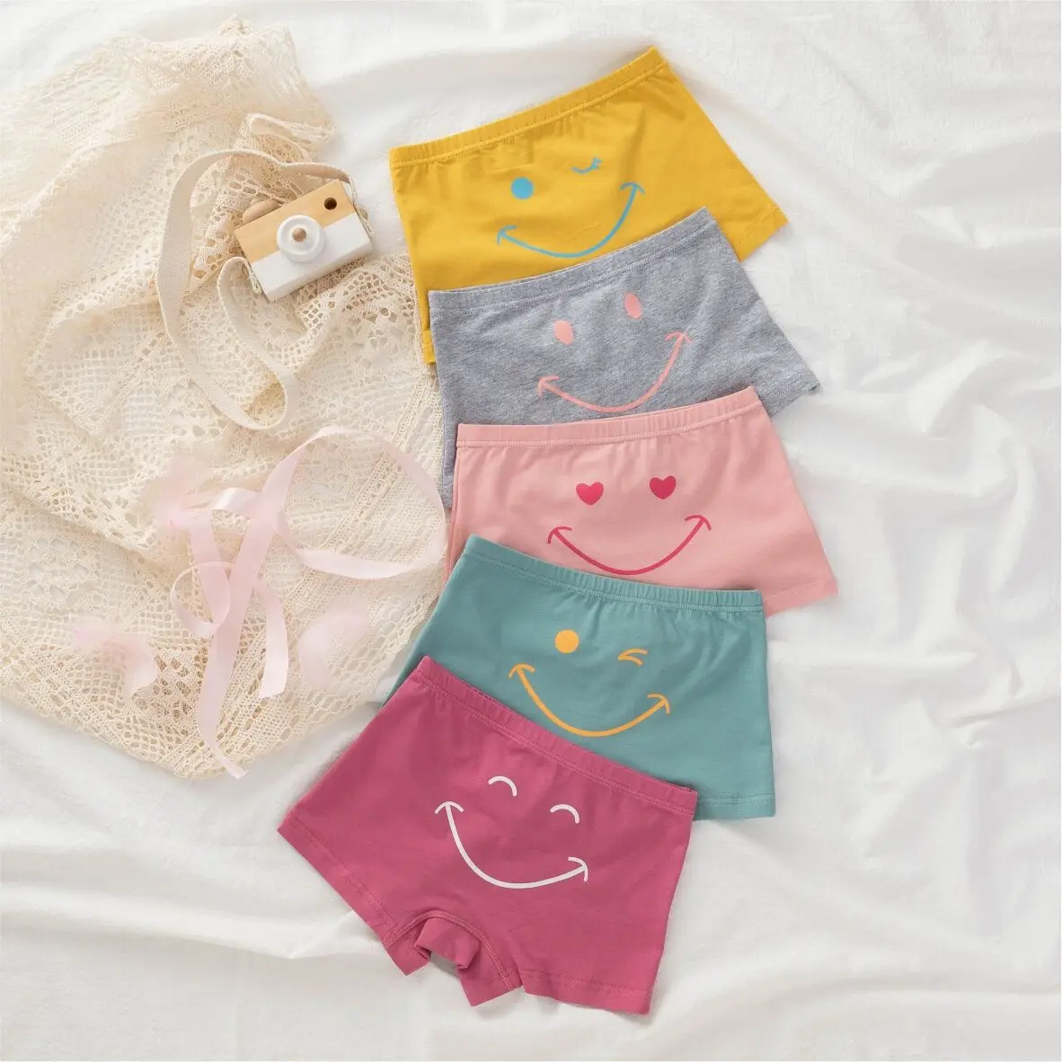 Little Girls Panties Baby Children Clothing Kids Girl Briefs Underwear Lovely smile Panties Cute Kids Girls Panties