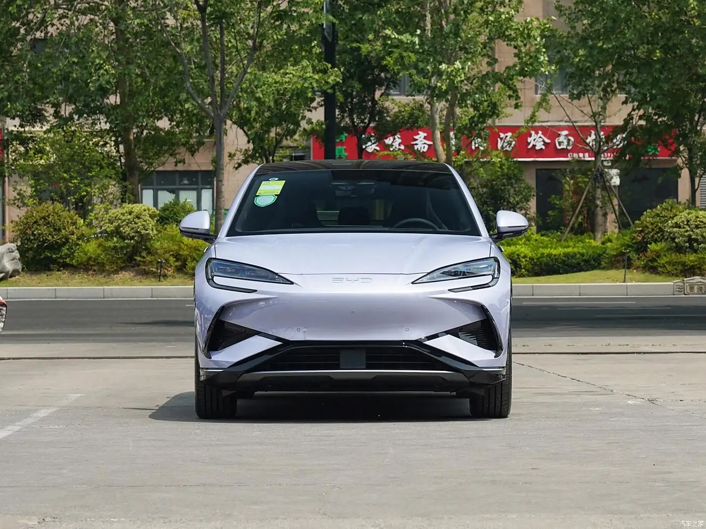 BYD Sea Lion 07 EV New Energy Vehicle Stylish Mid-size SUV Car Electric Automobile from China