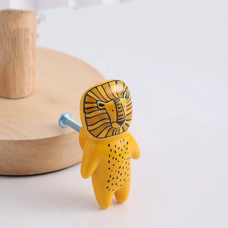 Hoone Creative Childlike Small Animal  Ceramic Cabinet Furniture Handles