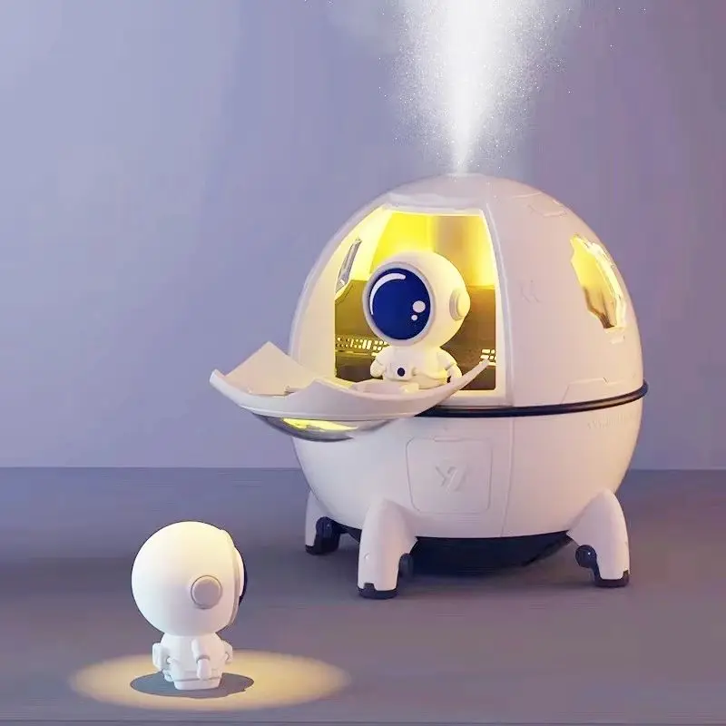 Home ultrasonic astronaut humidifier Aromatherapy machine 7 color LED night light hydroelectricity fragrance diffuser