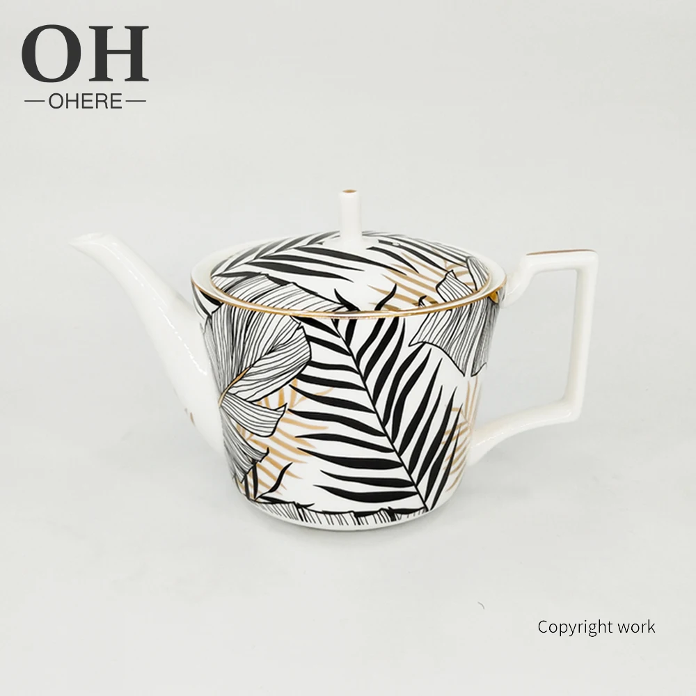 2022 New high-end luxury  charger plate coffee cup and saucer sets black and gold leaves for wedding dinnerware sets