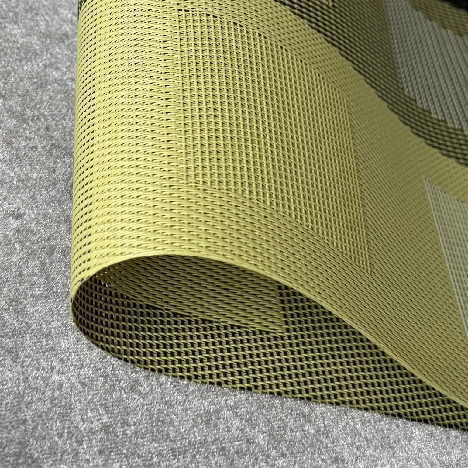 Modern Luxury PVC Nine-Square Placemat Set 5mm Thick Woven Plastic Tablemat for Dining Tea Wedding Serving Beer Wine Kitchen Use