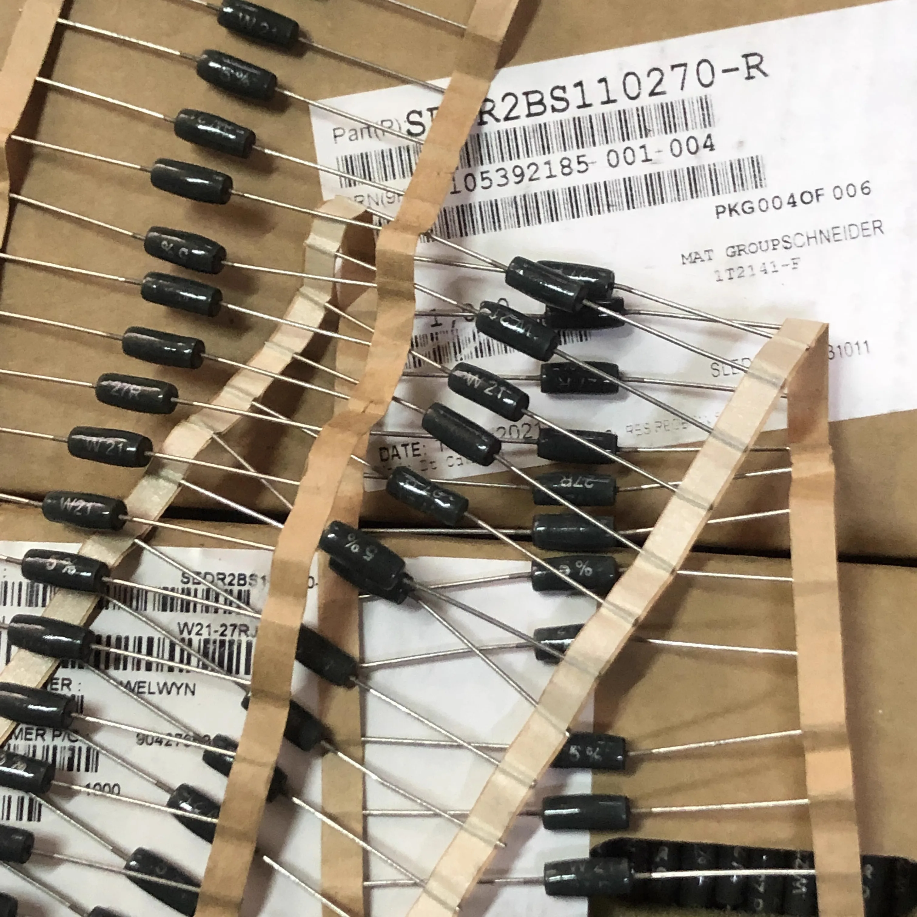 W21-27RJI   3W  27R Axial   Wirewound Resistors - Through Hole 27 ohm 5% 3W Wirewound Resistor