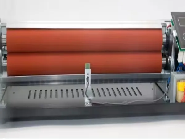 SG-8306 хорошая цена пластиковая портативная машина для ламинирования A3 горячего и холодного