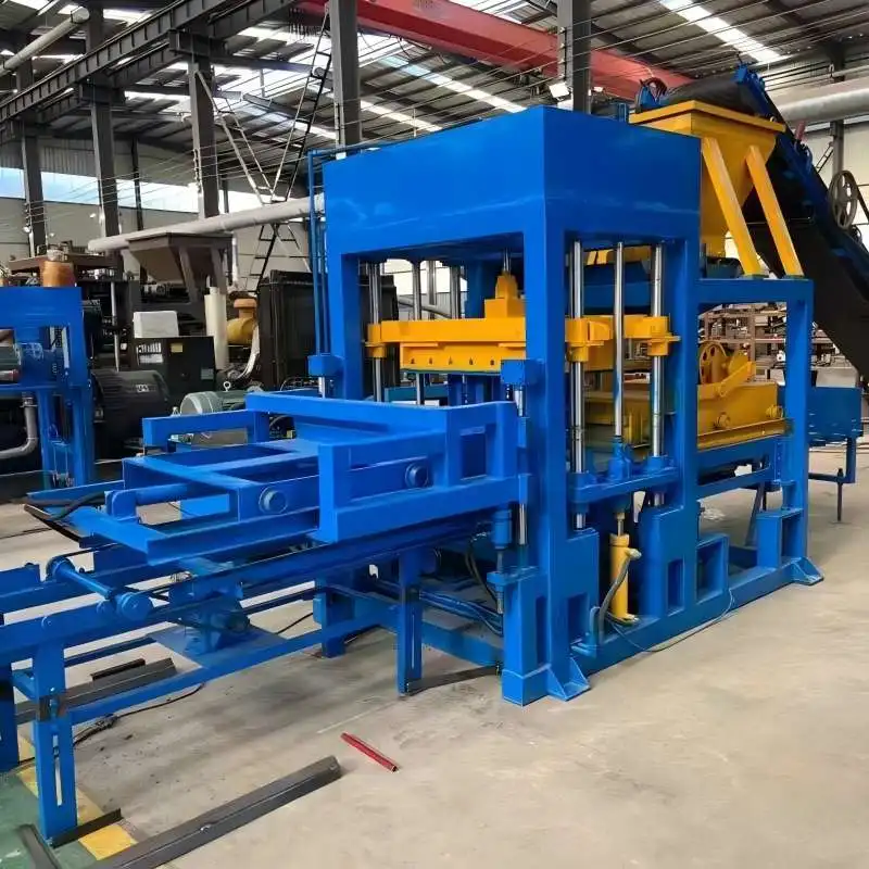 High Quality Fully Automatic QT4-25 Hollow Cement Concrete Block Maker Machinery Brick Making Machine Price