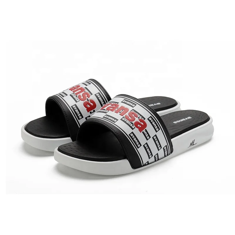 Henghao Customized Pu Foam Sole Anti-Slip Slippers Custom Water-Resistant Bespoke Outdoor Slippers Football Slippers For Men