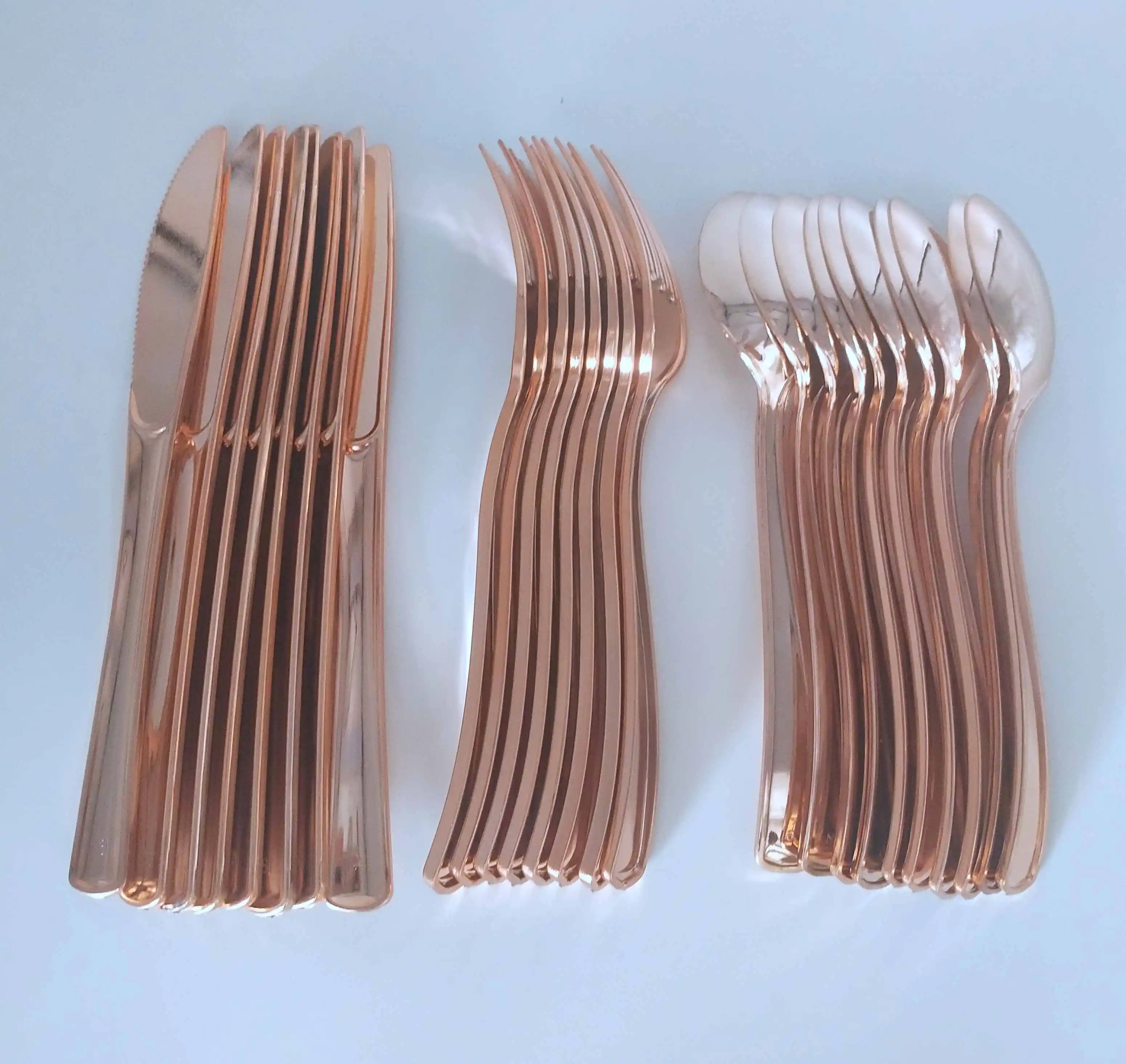 Plastic Silverware Set Disposable Gold Cutlery Set Plastic Forks,Spoons,Knives Heavy Duty Bulk Flatware Party Utensils