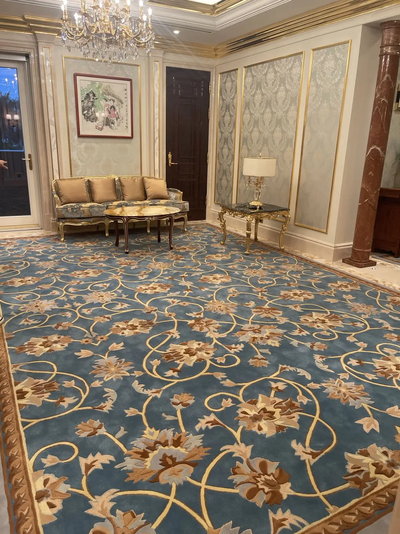 Rug factory Price Handmade New Zealand Wool Silk 3D Embossed High Low Cut Hand tufted wool carpet