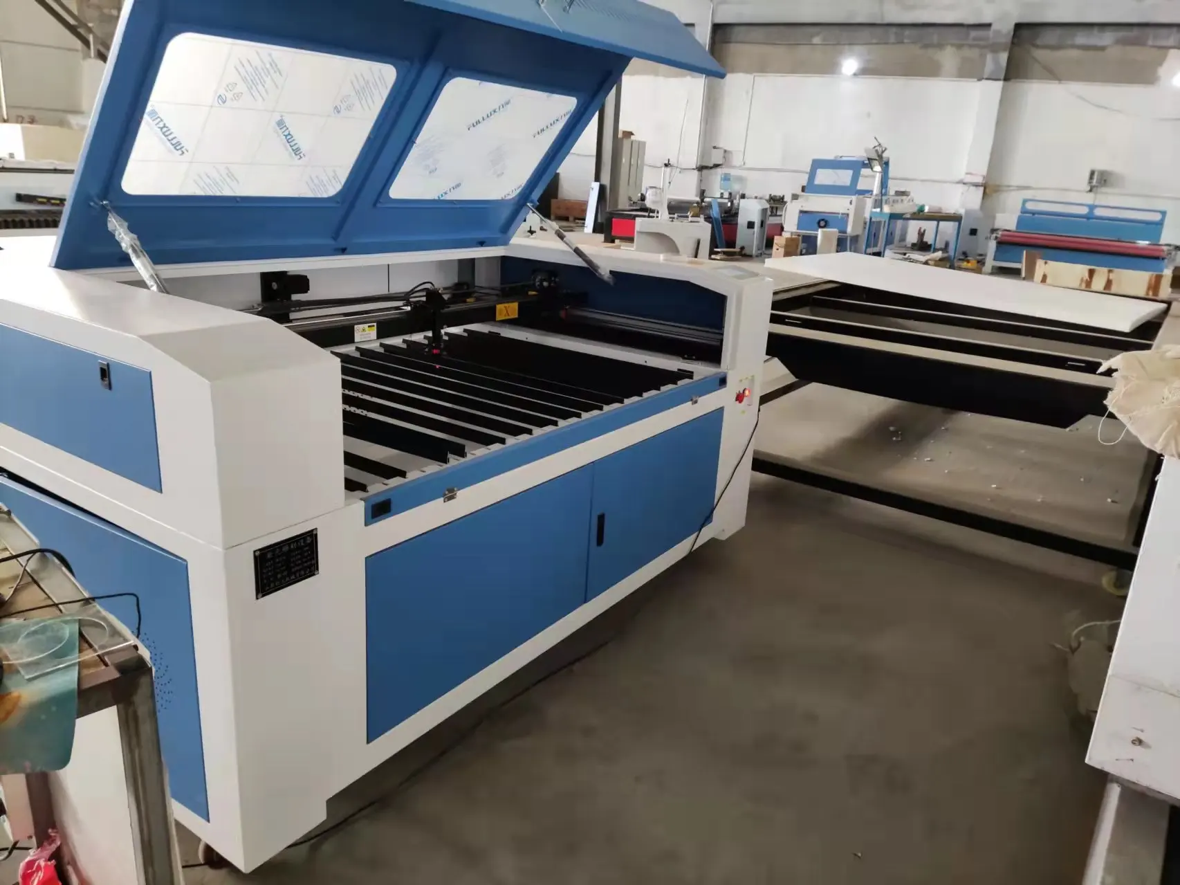 1390 60W 80W Laser Engraving Machine Automatic Laser Cutter for Large Handicraft Wood, Leather and Cloth