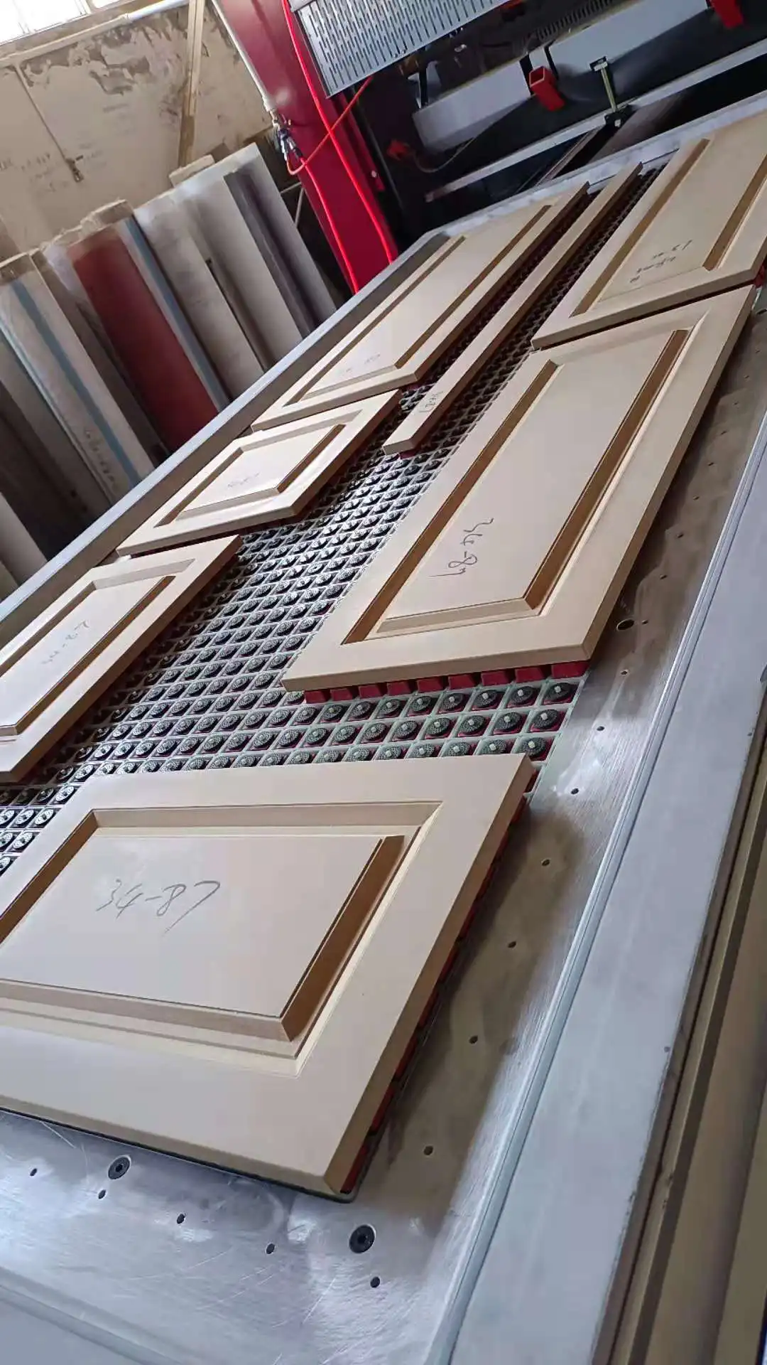 Высокая производительность Авто контактный вакуумный мембранный пресс машина для деревянной двери