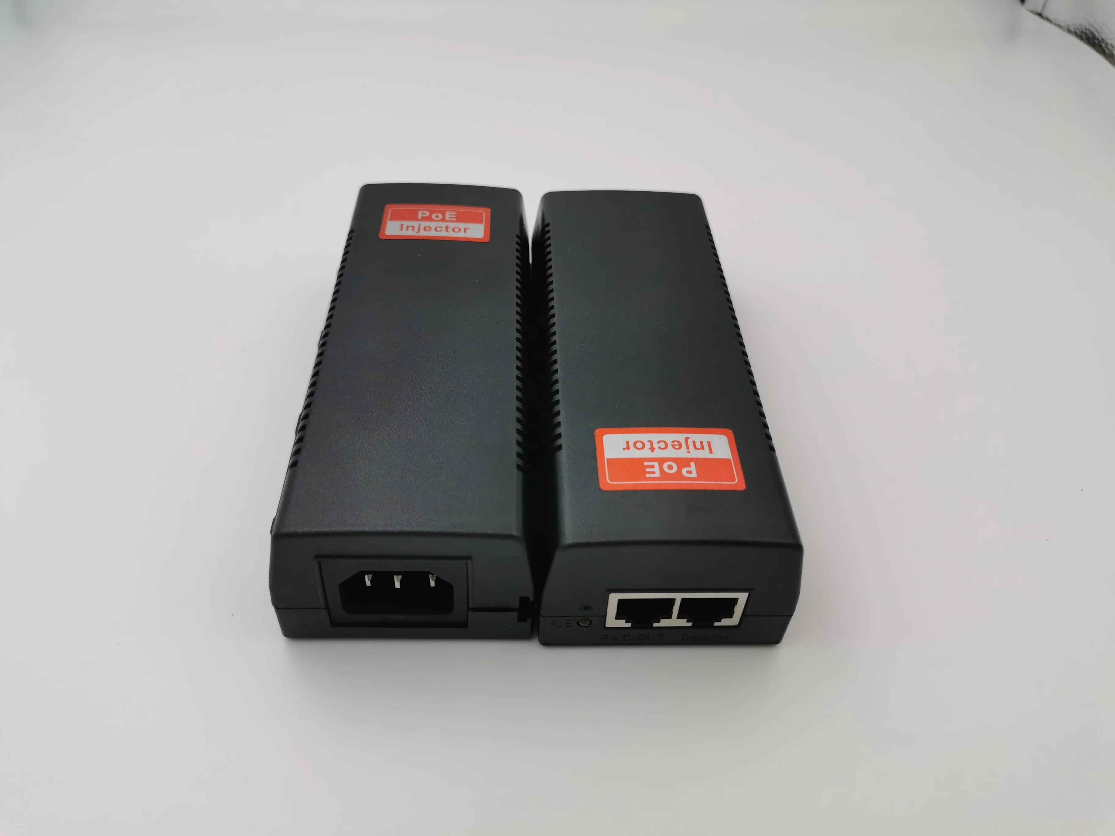 IEEE 802.3af 10/100Mbps Power Supply Input 100V-240V 60W POE Injector adaptor