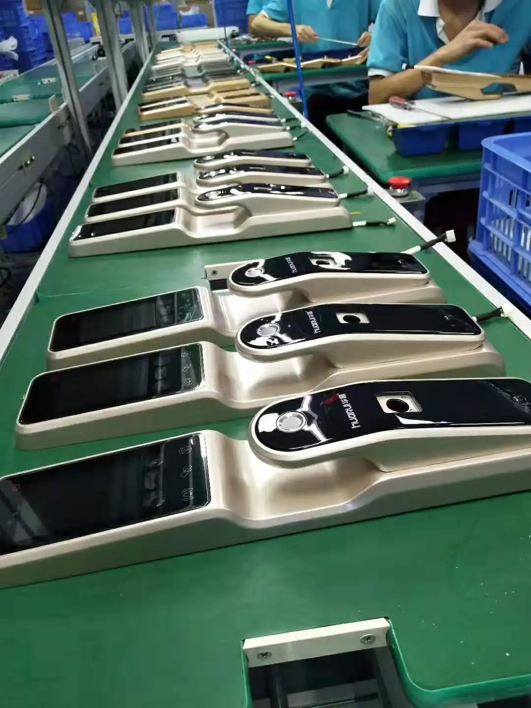 Huaruilock Intelligent keyless Fingerprint Recognition Door Lock Intelligent Electronic Card Wooden Door Lock