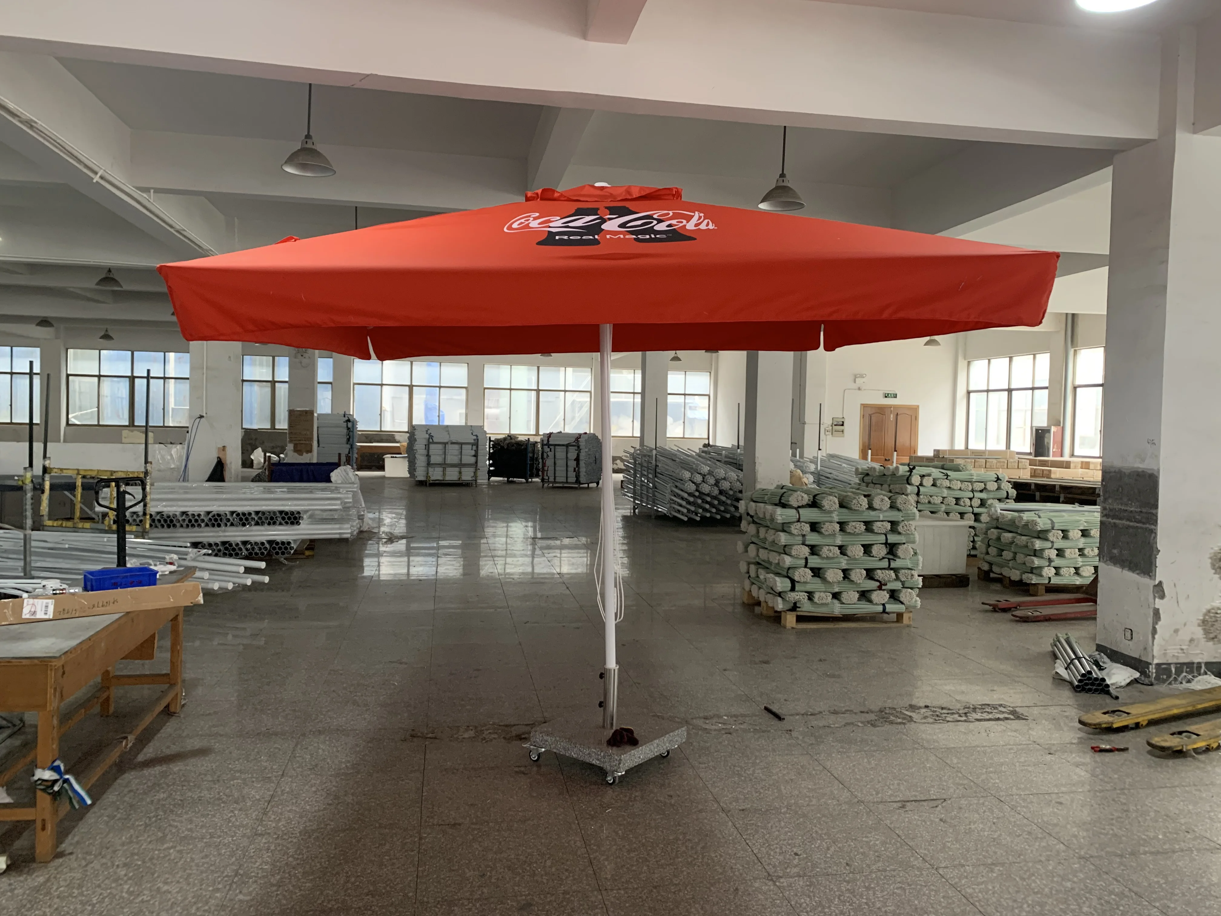 china factory big outdoor large patio umbrella parasol printed beach umbrella company logo customized branded beach umbrella