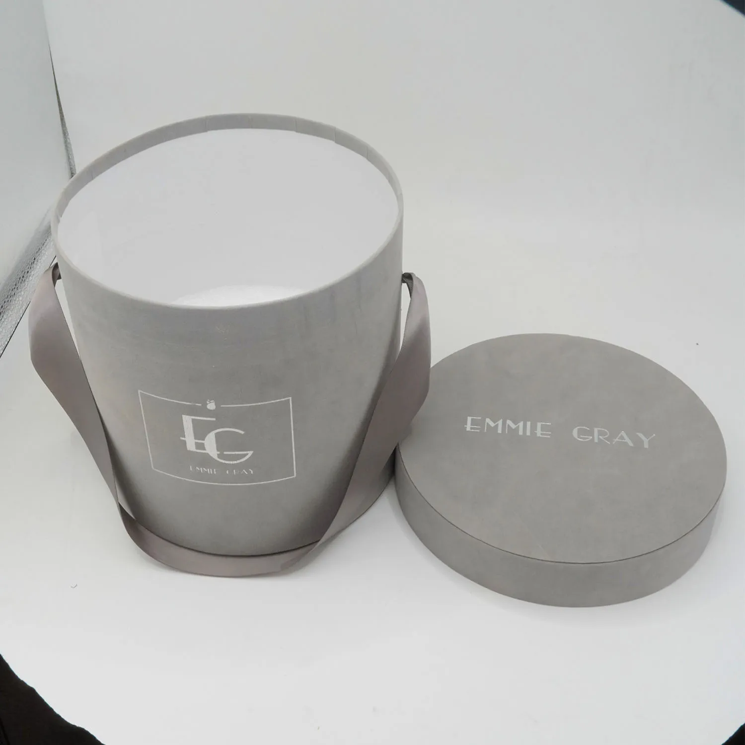 Custom Logo Ribbon Handle Grey Tube Paper Flower Gift Packaging Luxury Velvet Round Hat Boxes