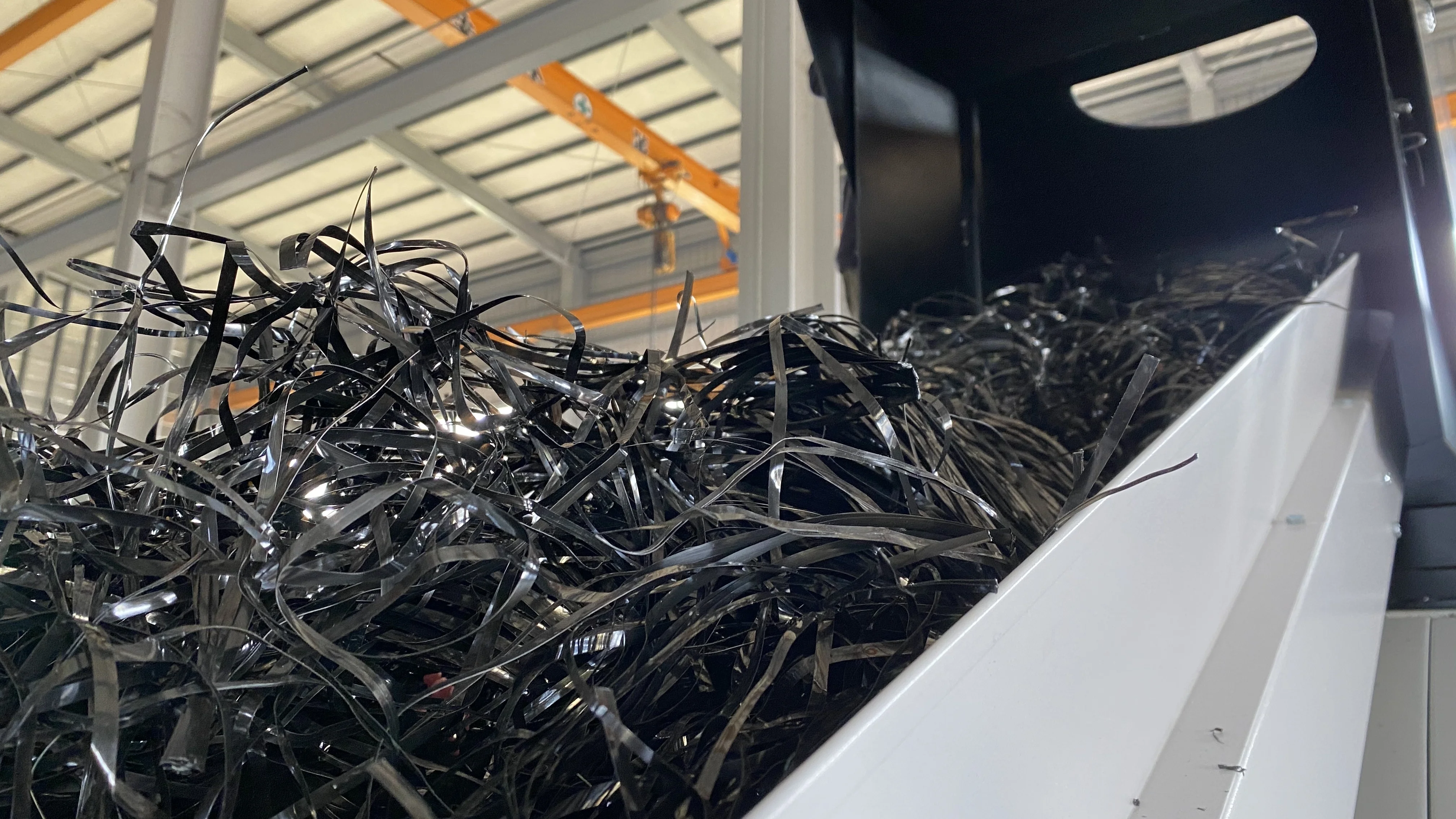 Крупногабаритный измельчитель отходов система комплексной переработки