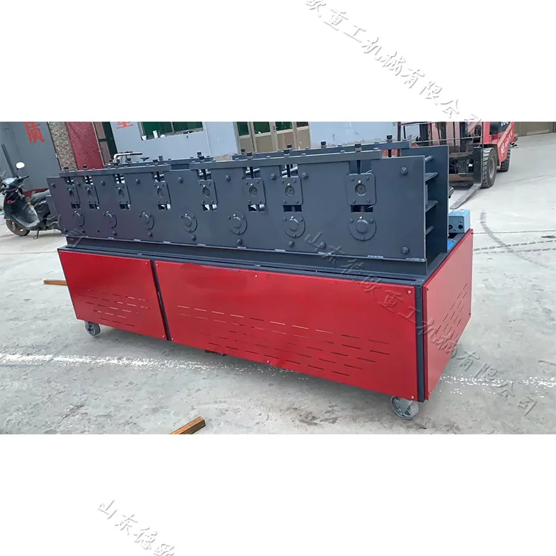 Квадратное выпрямление стальных труб устройство для удаления ржавчины и окраски