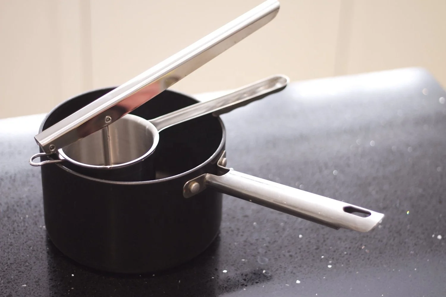 Durable Stainless Steel Potato Ricer,Potato Masher,Potato Press