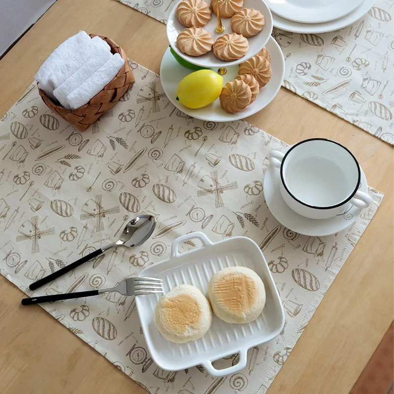 Gourmet Baking Oven Mitts with Insulated Gloves and Pads Microwave Mitts and Napkins Fabric Background