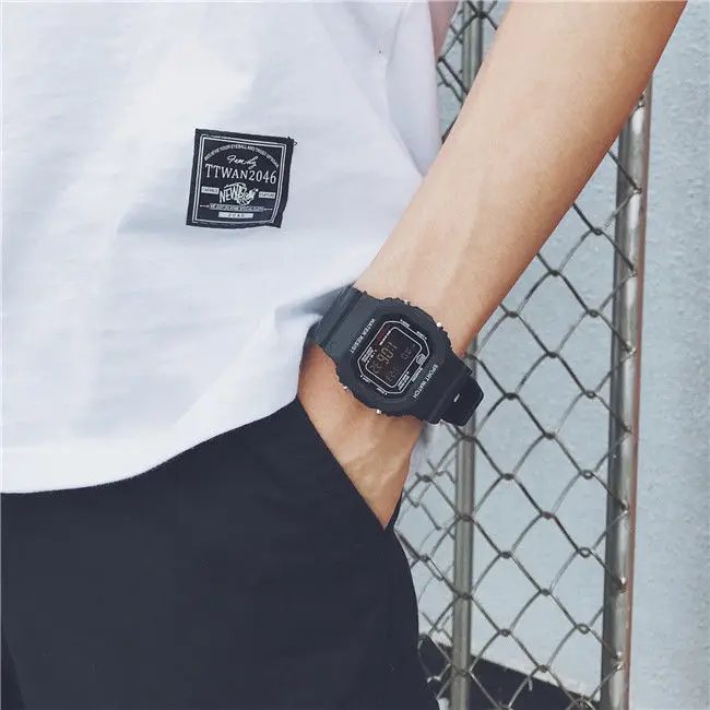Hot Selling  Silicone  simple sports   Wrist Watch LED Clock  boy  Sport waterproof Digital  watch for kids