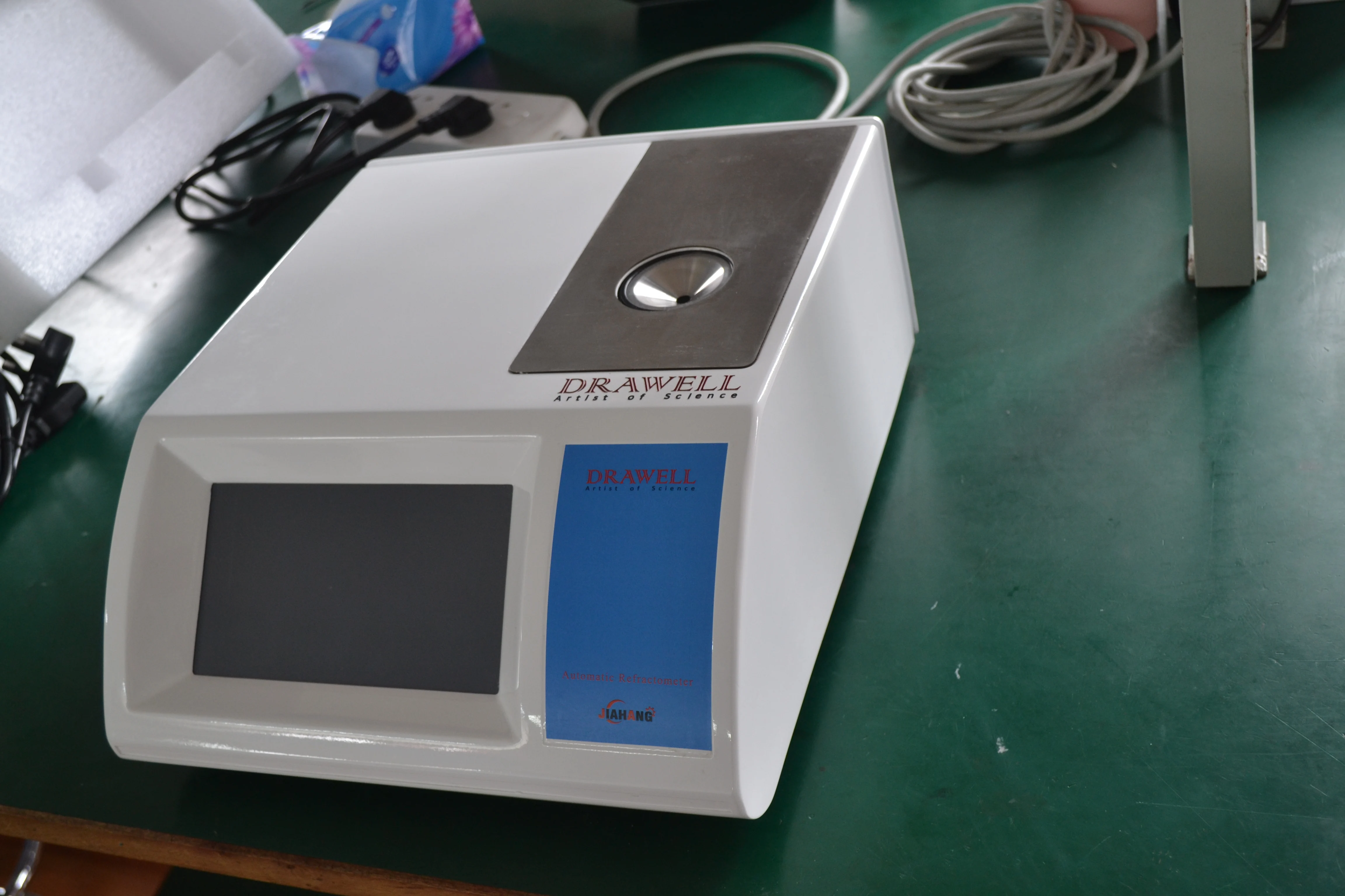 Рефрактометр JH600 для ежедневной химической промышленности лучший рефрактометр