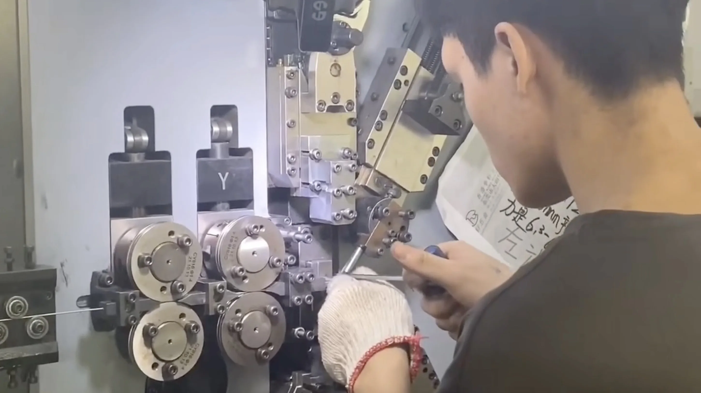 OEM ODM Custom 60-250mm Metal Fan Finger Guard Protection Cooling Fan Grill 60mm 80mm 90mm 120mm 150mm Fan Accessaries