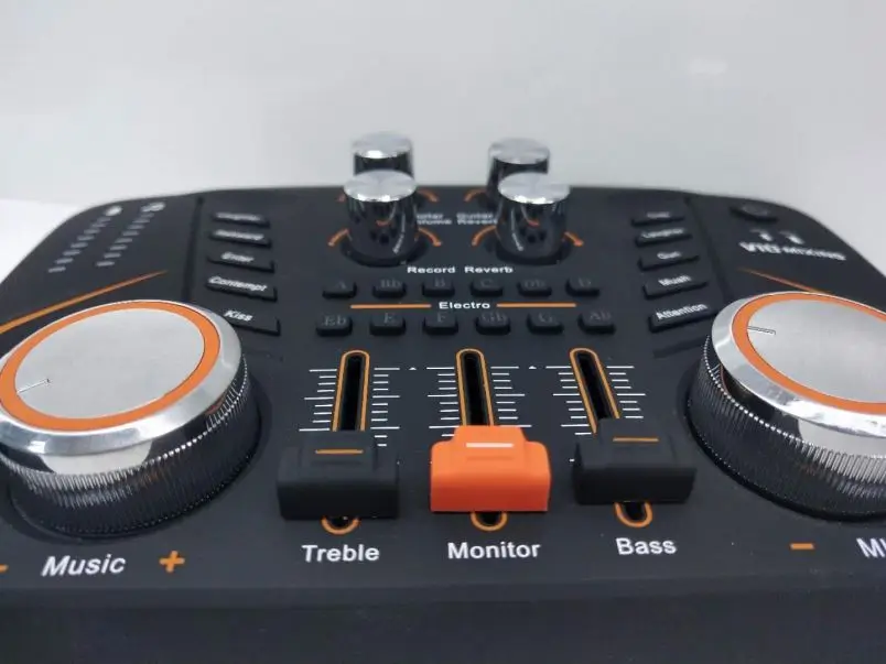 
High Quality Usb External Audio Focusrite Scarlett Solo Sound Card 