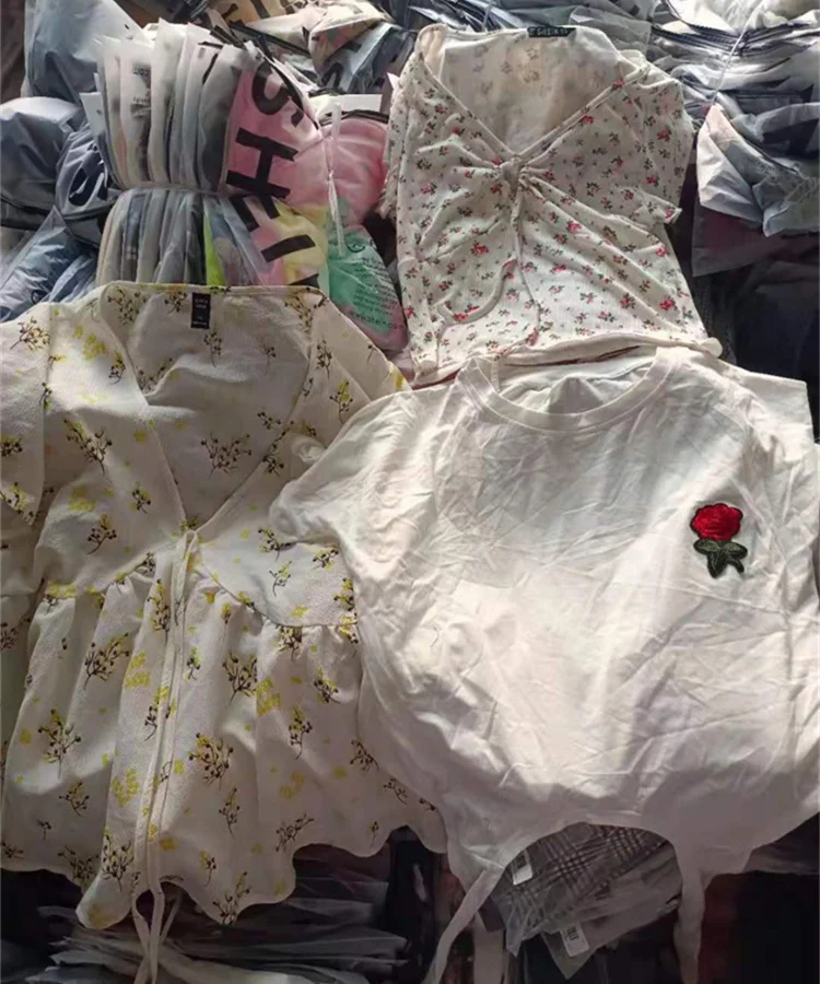 2022 Wholesale Women Mixed Models Original Packaging Manufacturers Direct Selling Southeast Asia Clothes Female She in Dress