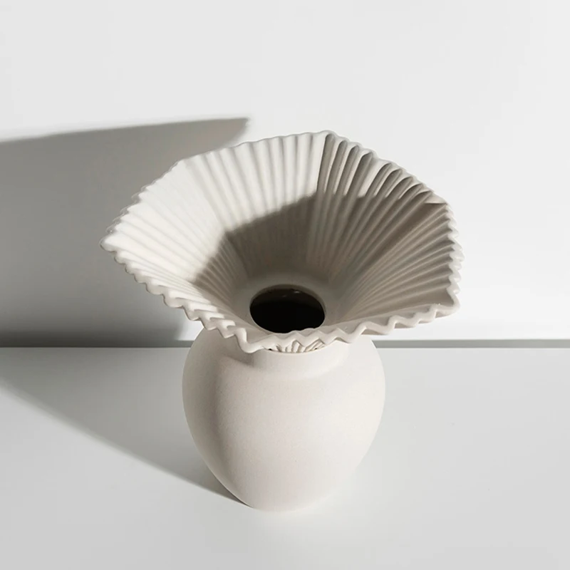 Nordic Luxury Modern Living Room European Italian Matte Ceramic Flower Vase For Wedding Center Piece