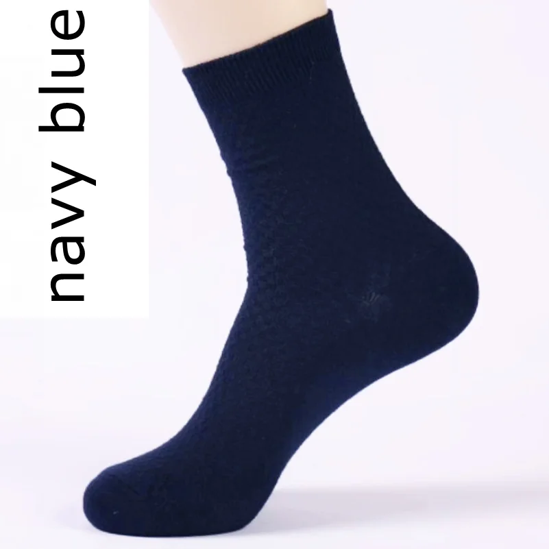 Bamboo cotton middle-tube man custom logo socks breathable dark ankle socks and anti-bacterial sports men sock for five colors