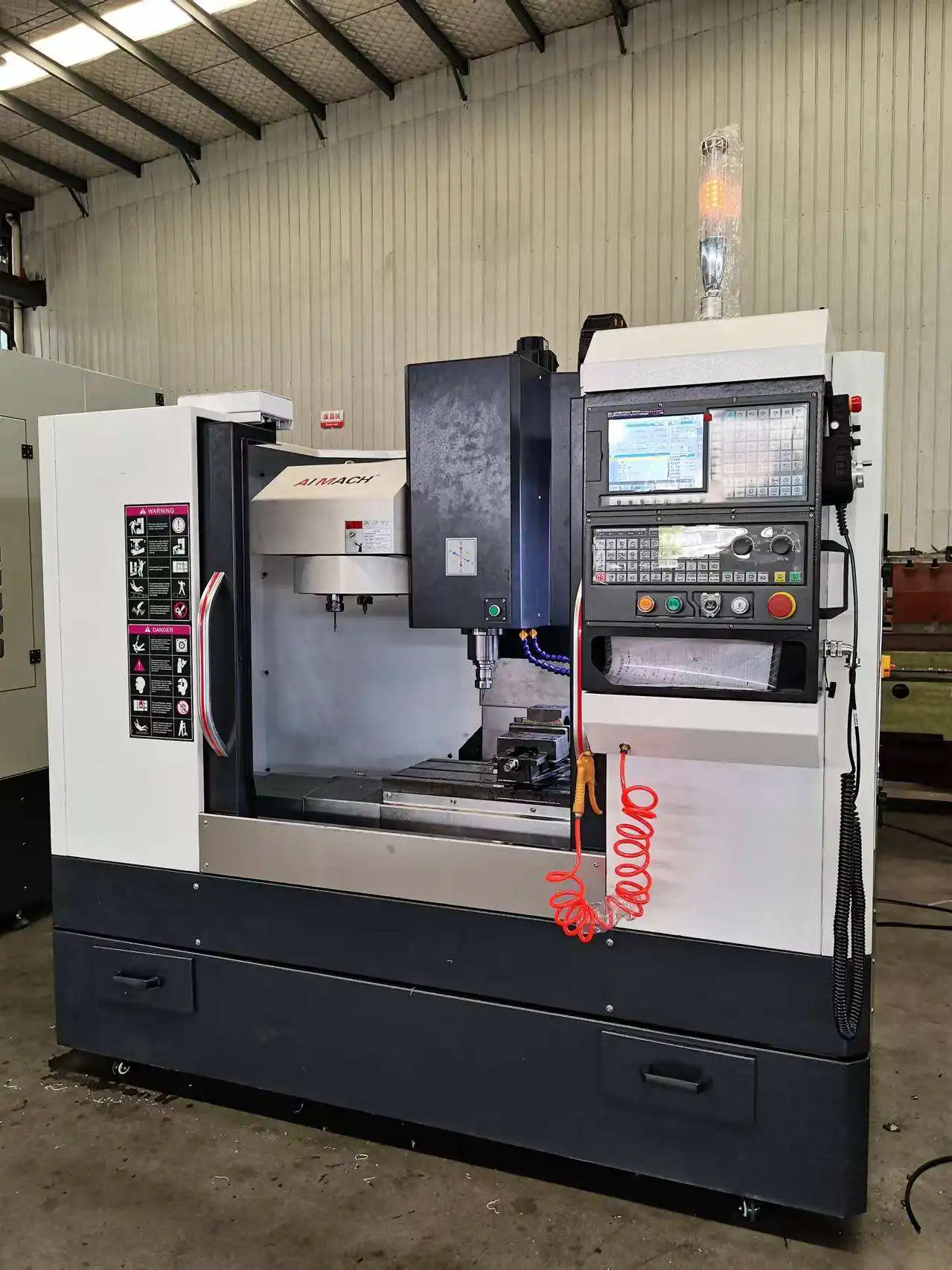Competitive Price 5 Axis CNC Mill Machining Center Vertical Machining Centers with High Precision Milling