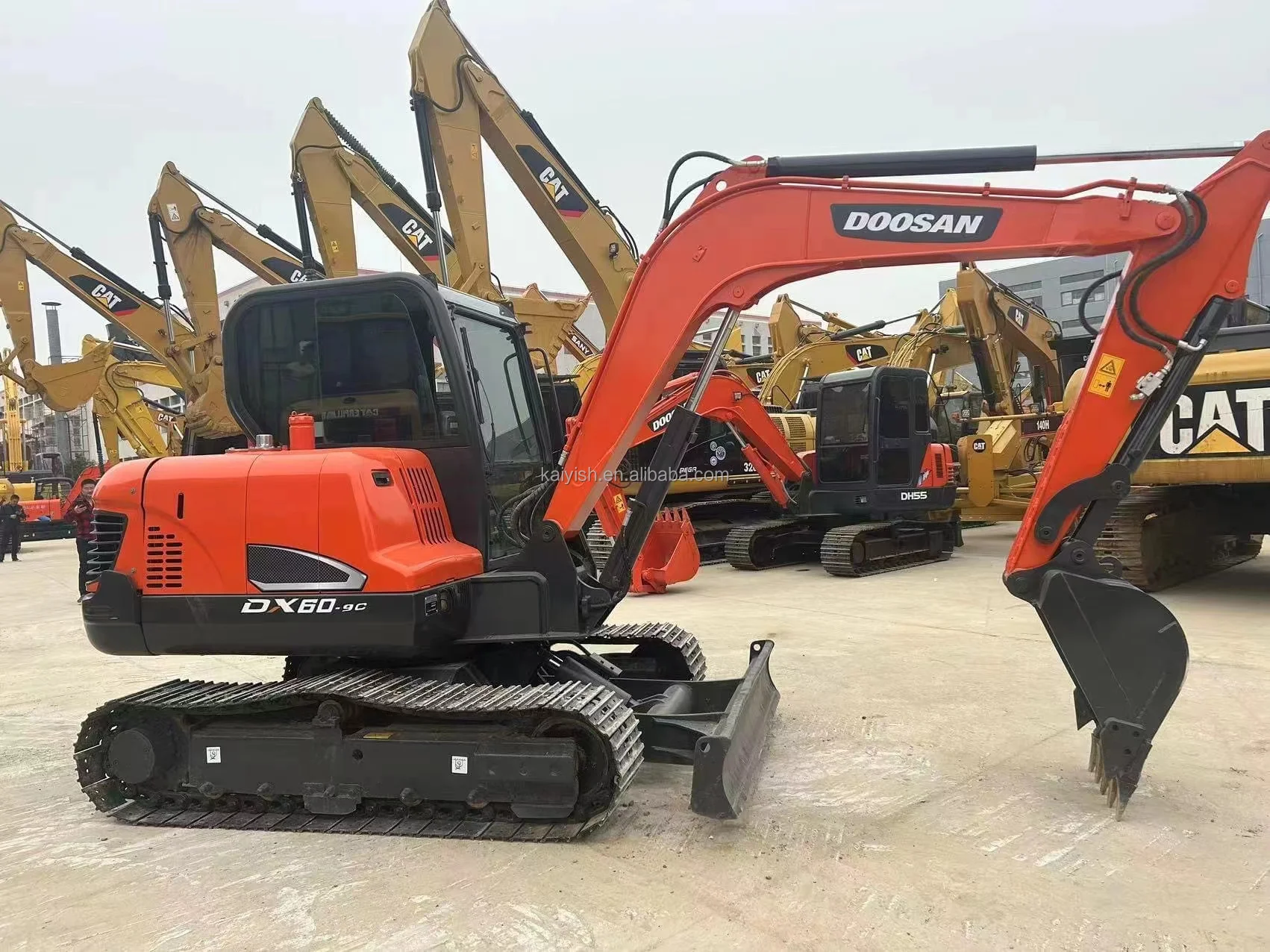 Хорошая цена dx60 dx80 dx90 б/у Doosan Korea DX60-9C 6 т 7 8 9 в наличии почти новый экскаватор