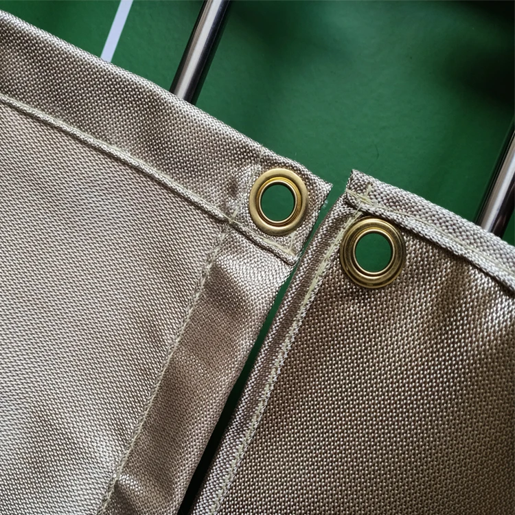 4 X 6Ft Heat Resistant Fire Protection Fiberglass Silica Fiberglass Cloth  Fire Proof Welding Blanket