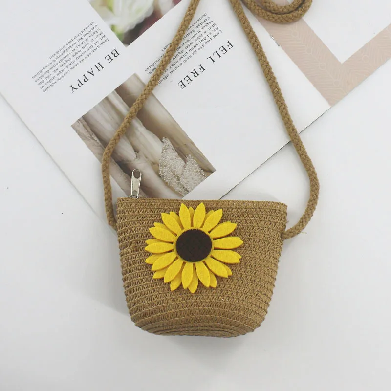 2023 new summer mini cute kids small packet wheat straw woven straw bag beach change crossbody bag wholesale
