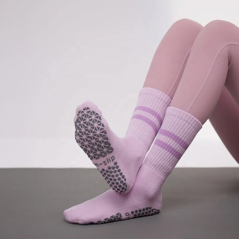 Wholesale Candy Color Non-slip Sport Fitness Sport Pilates Socks Non-skid Pilates Yoga Long Tube Crew Socks