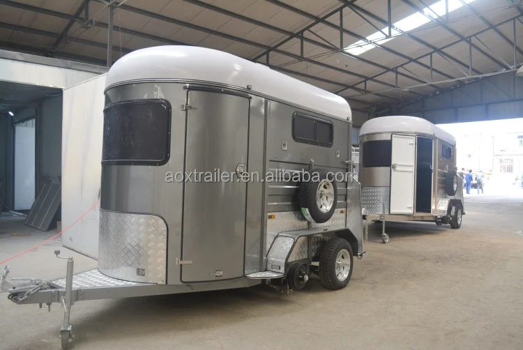 2024 New Customization Horse Trailer Truck for Loading 2 horse with kitchen