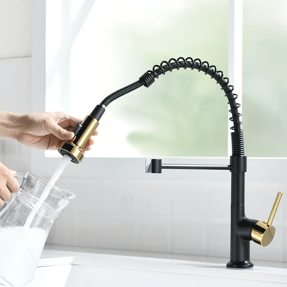 FLG:BG1135 Commercial Black and Gold Combination One Hole Water Saving Single Handle Pull Out Spray Kitchen Faucet