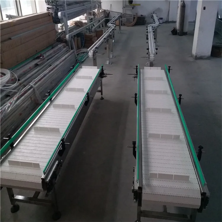 Maxsen пластиковая модульная конвейерная лента с зубчатым полетом с боковыми направляющими компонентами