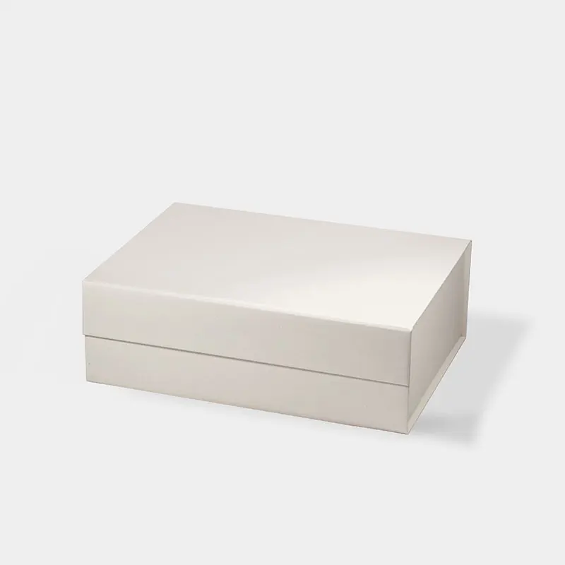 Bespoke Luxury Folding Plain Ivory Paper Magnetic Closure Bridesmaid Proposal Gift Box for Sale