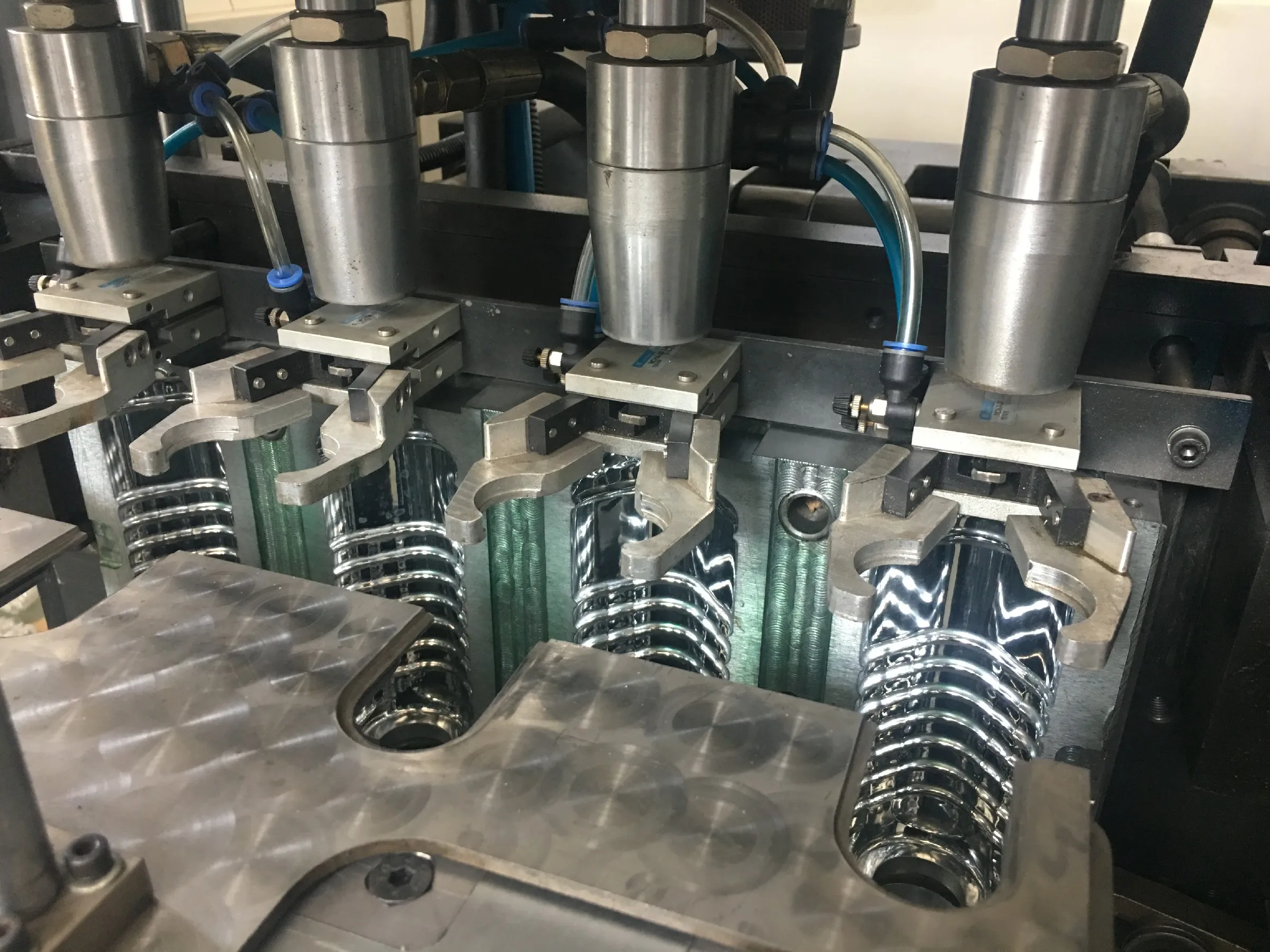 3200bph automatic pet bottle making blowing machine